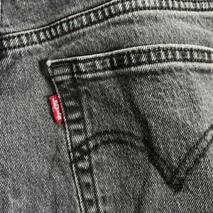 Levi 501 S Capital E Jean Distressed Black Wash Button Fly Straight Leg Women 27
